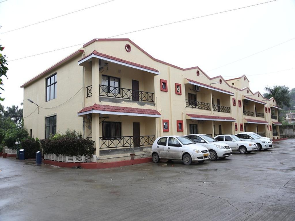 Leo Resorts Dźunagadh Zewnętrze zdjęcie