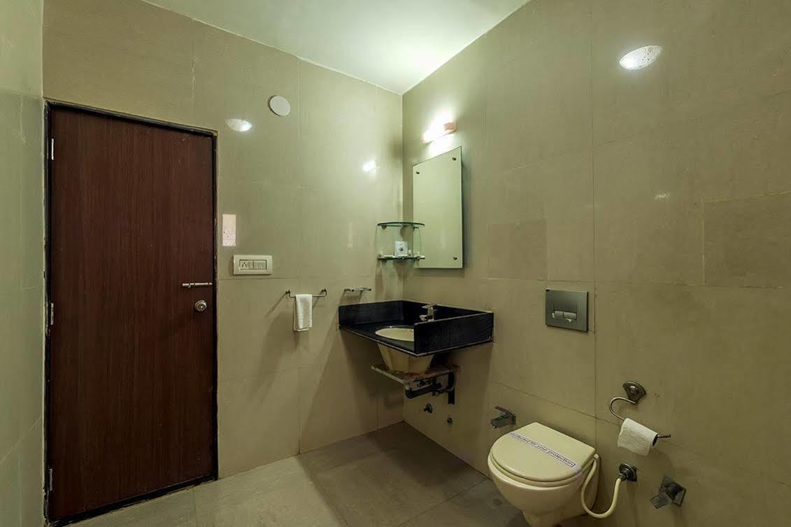 Leo Resorts Dźunagadh Zewnętrze zdjęcie